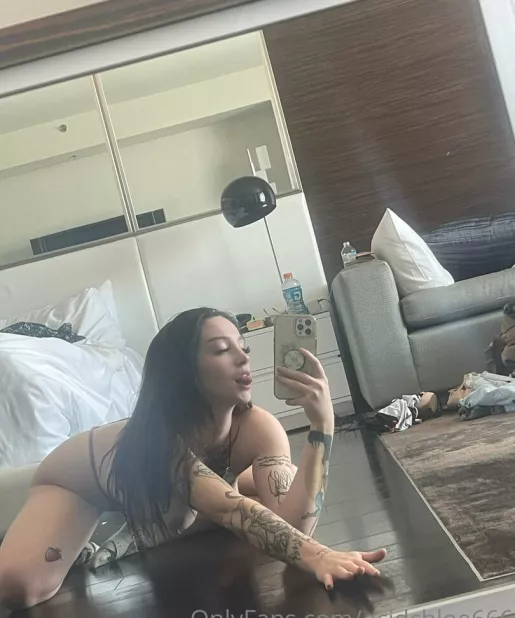 Acidchloe666 OnlyFans Leak Picture - Thumbnail 4wYBeW40TL