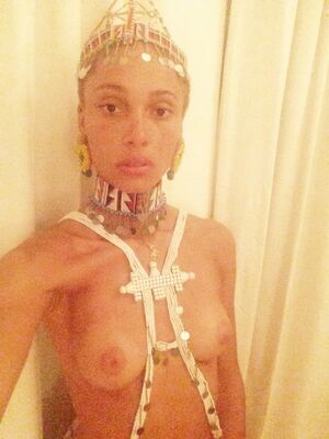 Adwoa Aboah OnlyFans Leak Picture - Thumbnail Hoy5fmYU9c