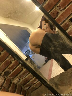 Alex Blake OnlyFans Leak Picture - Thumbnail vPNoLVZ92K