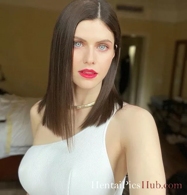 Alexandra Daddario Nude OnlyFans Leak Photo CWTDhPMlV0