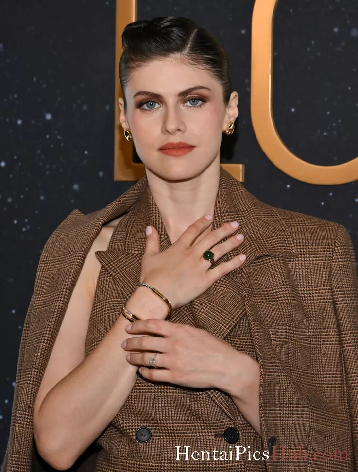 Alexandra Daddario Nude OnlyFans Leak Photo EVUq6TtwX0