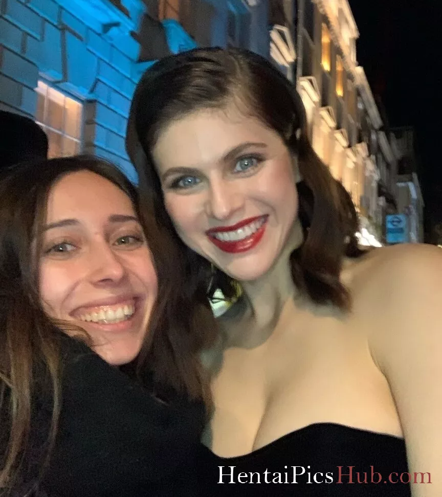 Alexandra Daddario Nude OnlyFans Leak Photo I1mQGOMjPn