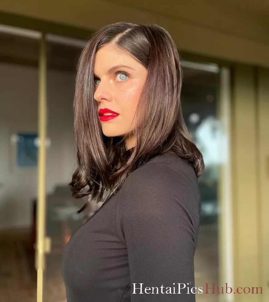 Alexandra Daddario Nude OnlyFans Leak Photo UWKbZWoCQC