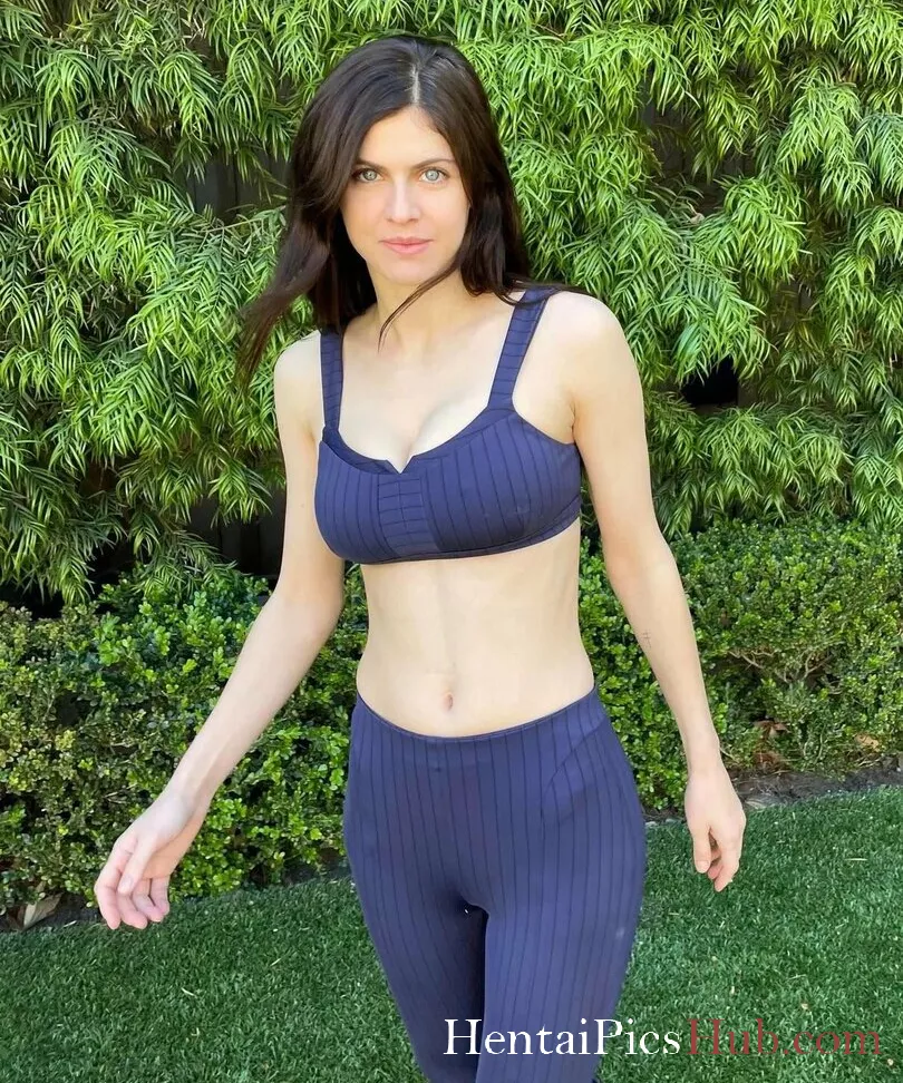 Alexandra Daddario Nude OnlyFans Leak Photo VDSmQKRhSD