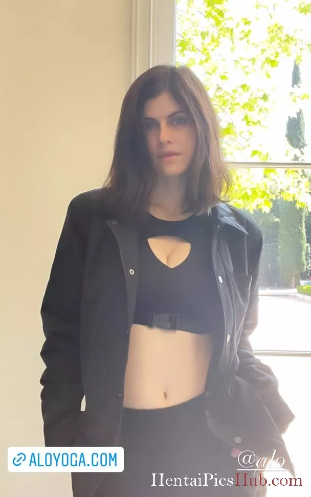 Alexandra Daddario Nude OnlyFans Leak Photo ZXMRGGLkyw