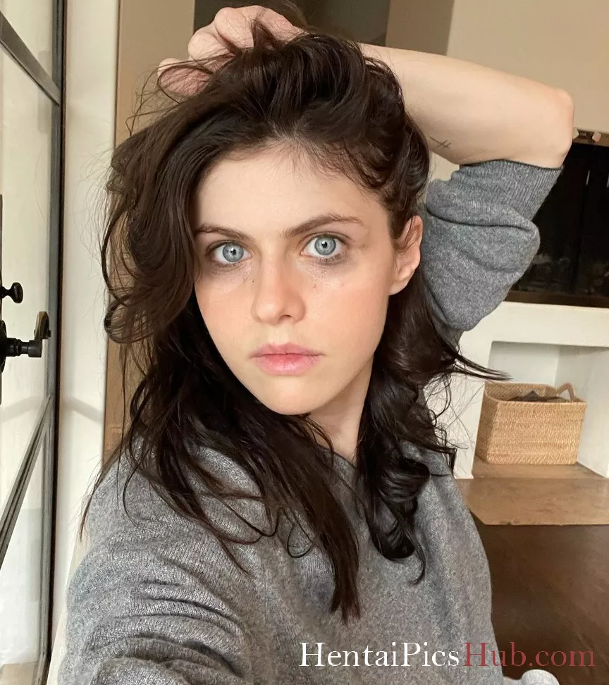 Alexandra Daddario Nude OnlyFans Leak Photo aJJn9isJjz