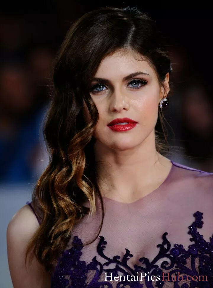 Alexandra Daddario Nude OnlyFans Leak Photo ePsa6j0vsB