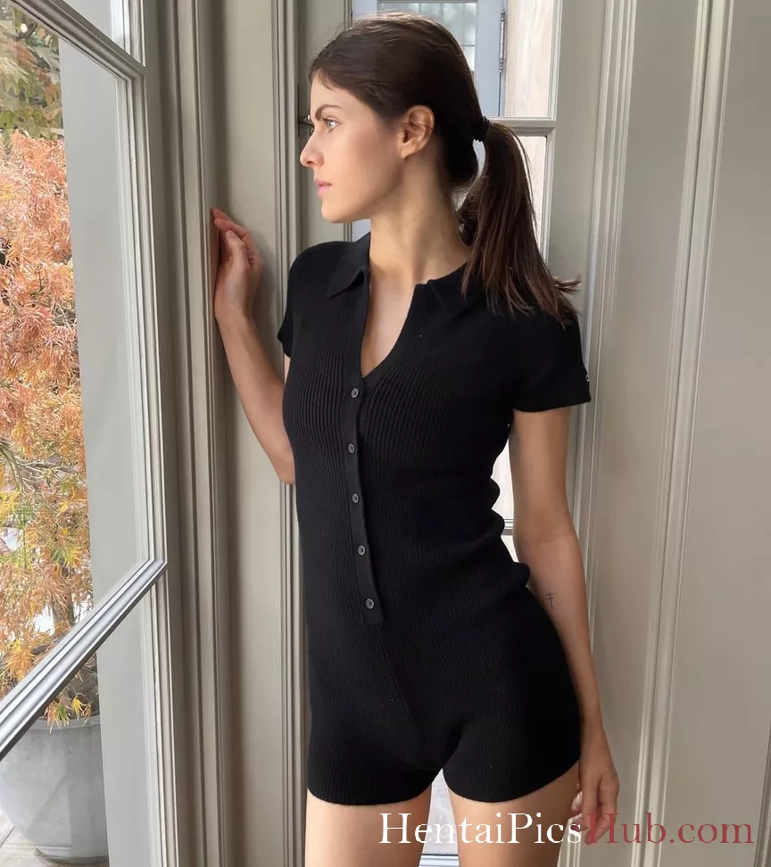 Alexandra Daddario Nude OnlyFans Leak Photo fFyljxygSm