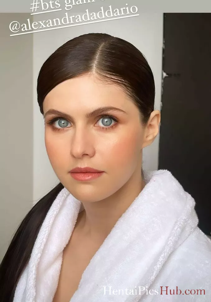 Alexandra Daddario Nude OnlyFans Leak Photo vJzmpHXitL