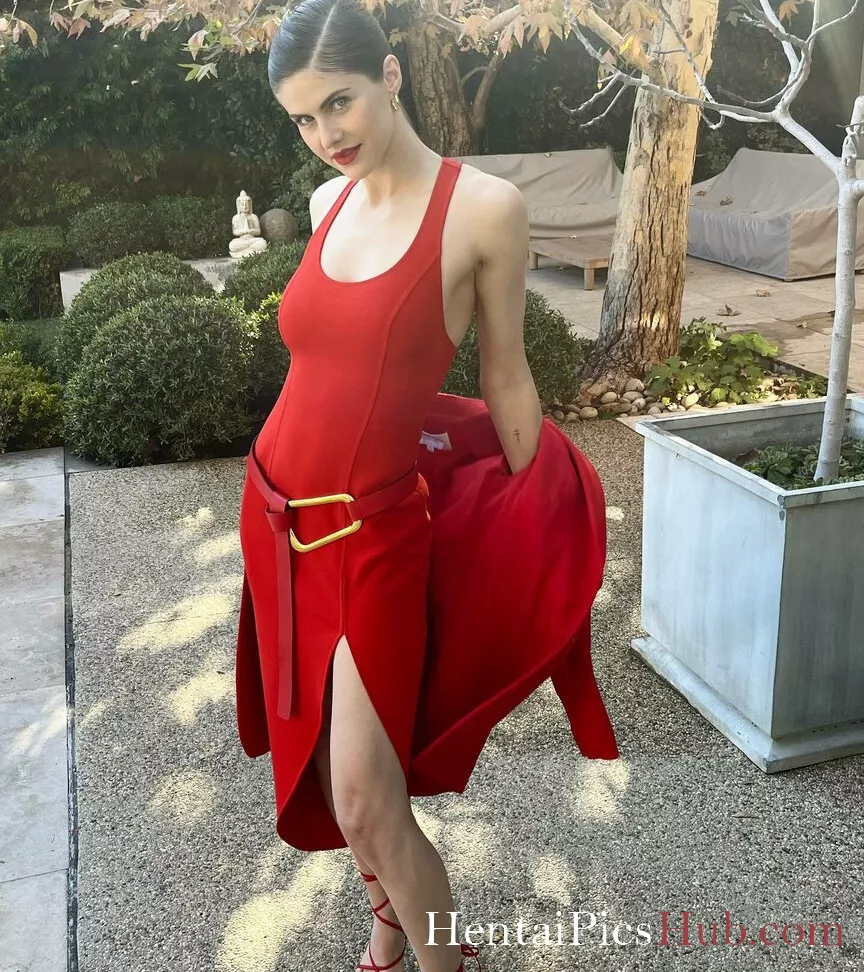 Alexandra Daddario Nude OnlyFans Leak Photo vPSjwfBzV6