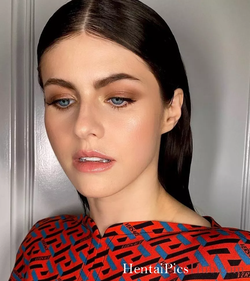 Alexandra Daddario Nude OnlyFans Leak Photo wahtrRUDmb