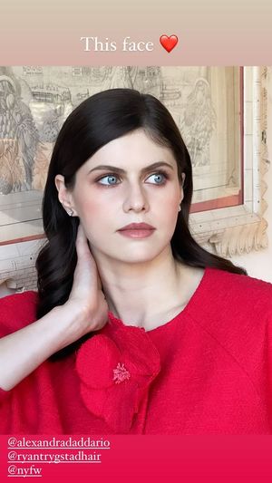 Alexandra Daddario OnlyFans Leak Picture - Thumbnail J4oPqSsNpy