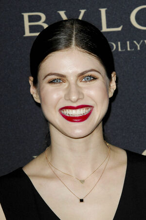 Alexandra Daddario OnlyFans Leak Picture - Thumbnail JPLdJy2KAn