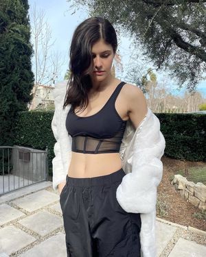 Alexandra Daddario OnlyFans Leak Picture - Thumbnail JkxujApjqH