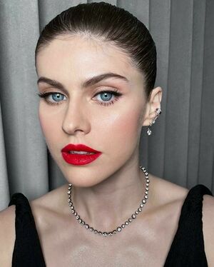 Alexandra Daddario OnlyFans Leak Picture - Thumbnail OlG2WtIBcI