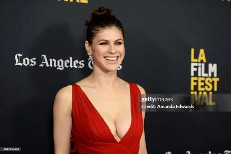 Alexandra Daddario OnlyFans Leak Picture - Thumbnail mhOrdg4niT