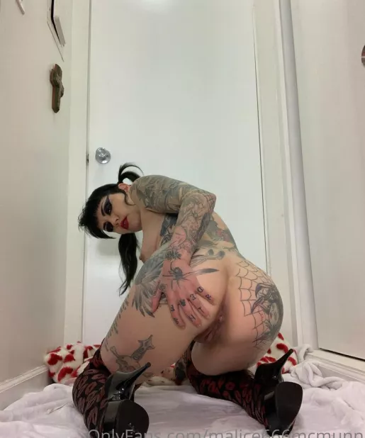 Alice Mcmunn OnlyFans Leak Picture - Thumbnail oNwcCPoqLg