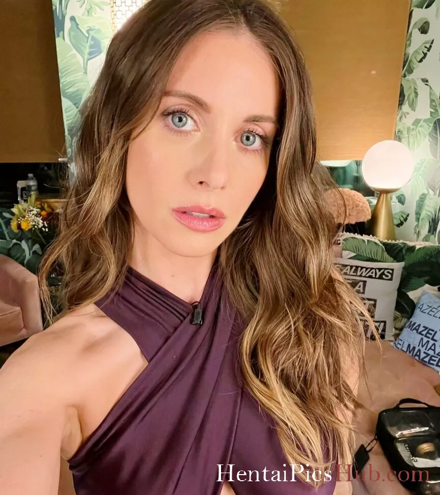 Alison Brie Nude OnlyFans Leak Photo CQxVA42GAc