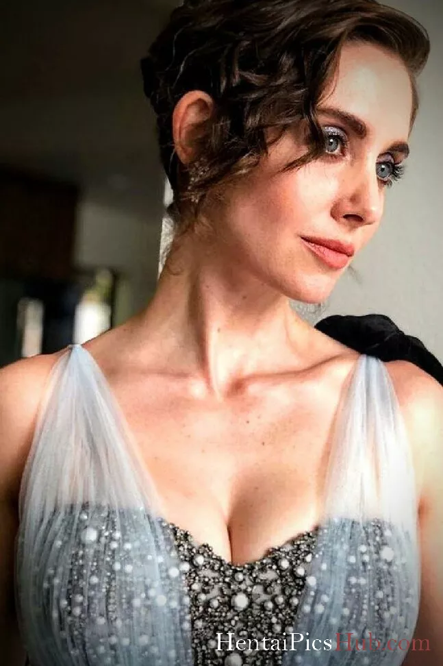 Alison Brie Nude OnlyFans Leak Photo QkUJ62b6aF