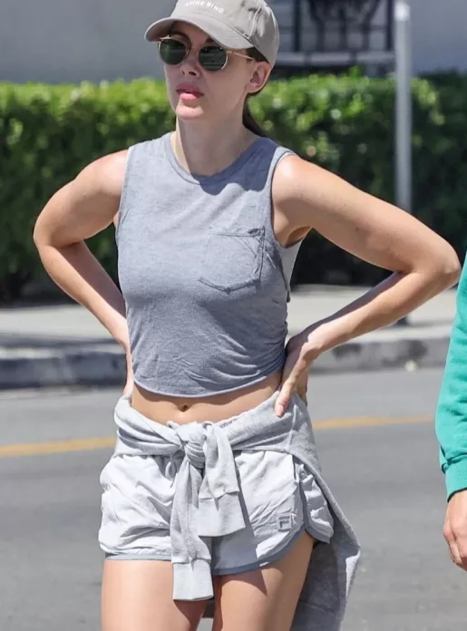 Alison Brie OnlyFans Leak Picture - Thumbnail GwueW6qi0W