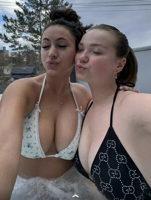 Alyssa Mckay OnlyFans Leak Picture - Thumbnail bHtJripRth