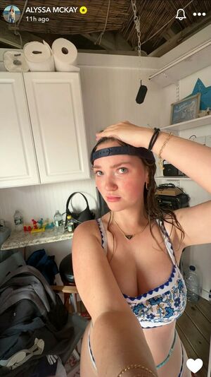 Alyssa Mckay OnlyFans Leak Picture - Thumbnail tGj3QqVSM4