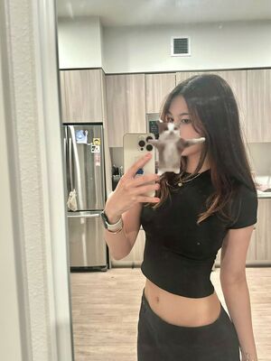 Amiechikin OnlyFans Leak Picture - Thumbnail Ehe9TmfD74