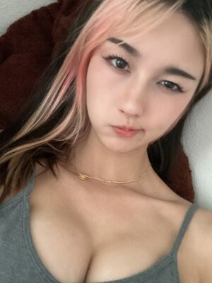 Amiechikin OnlyFans Leak Picture - Thumbnail LI7auQWuaO