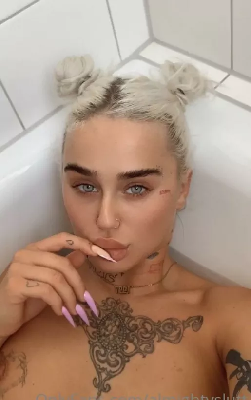 Amy Almighty OnlyFans Leak Picture - Thumbnail qMy2n0FZAW