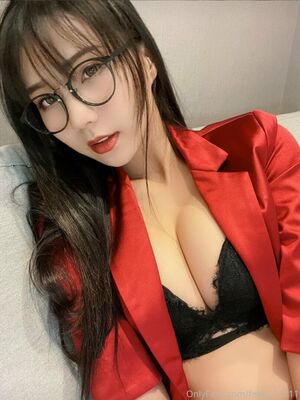 Anita Feifei OnlyFans Leak Picture - Thumbnail jw89O4bZWD