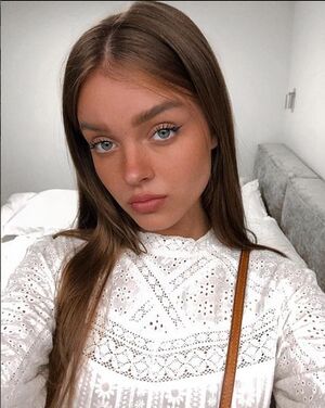 Anna Zak OnlyFans Leak Picture - Thumbnail zeN0sAshBD