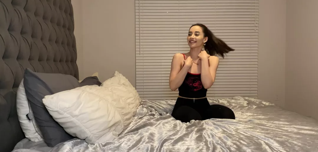 Aria Lee Arialeexxx OnlyFans Leak Picture - Thumbnail 9HhQi5gXK7