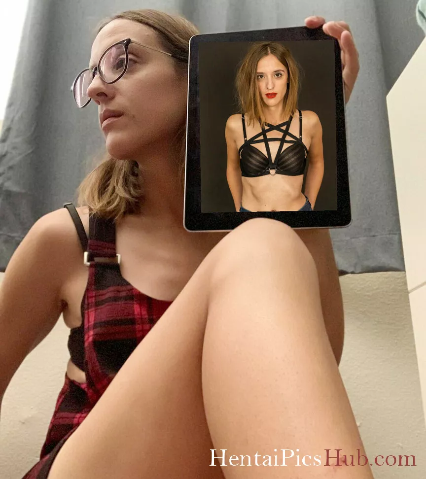 Ashley Victoria Robinson Nude OnlyFans Leak Photo UG1XL9F2Ht