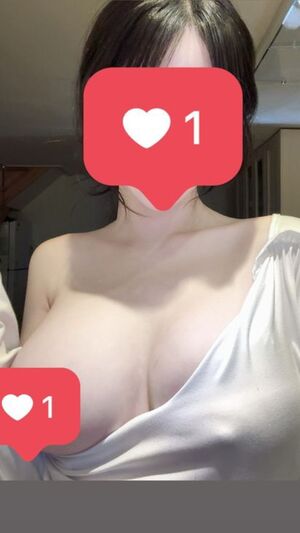 Asuna OnlyFans Leak Picture - Thumbnail xghiQ0FsRM