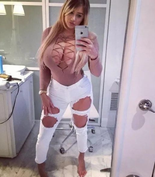 Aubrey Lynn Berg OnlyFans Leak Picture - Thumbnail 04rXpzCTyb