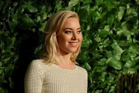 Aubrey Plaza OnlyFans Leak Picture - Thumbnail kNKsSzTRDF