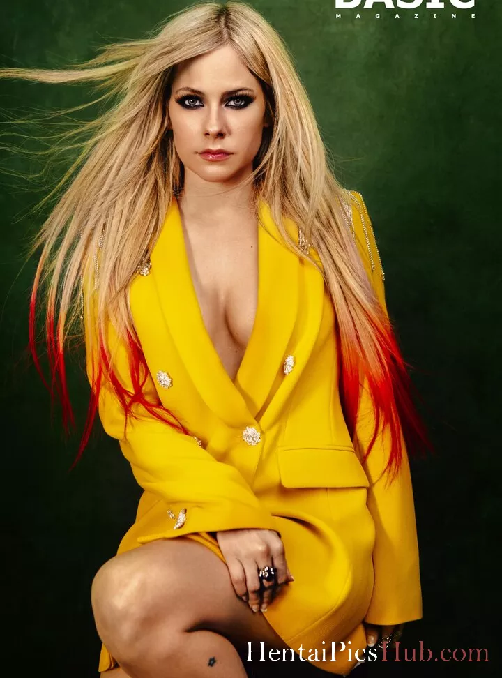 Avril Lavigne Nude OnlyFans Leak Photo bgmhBb9G1V