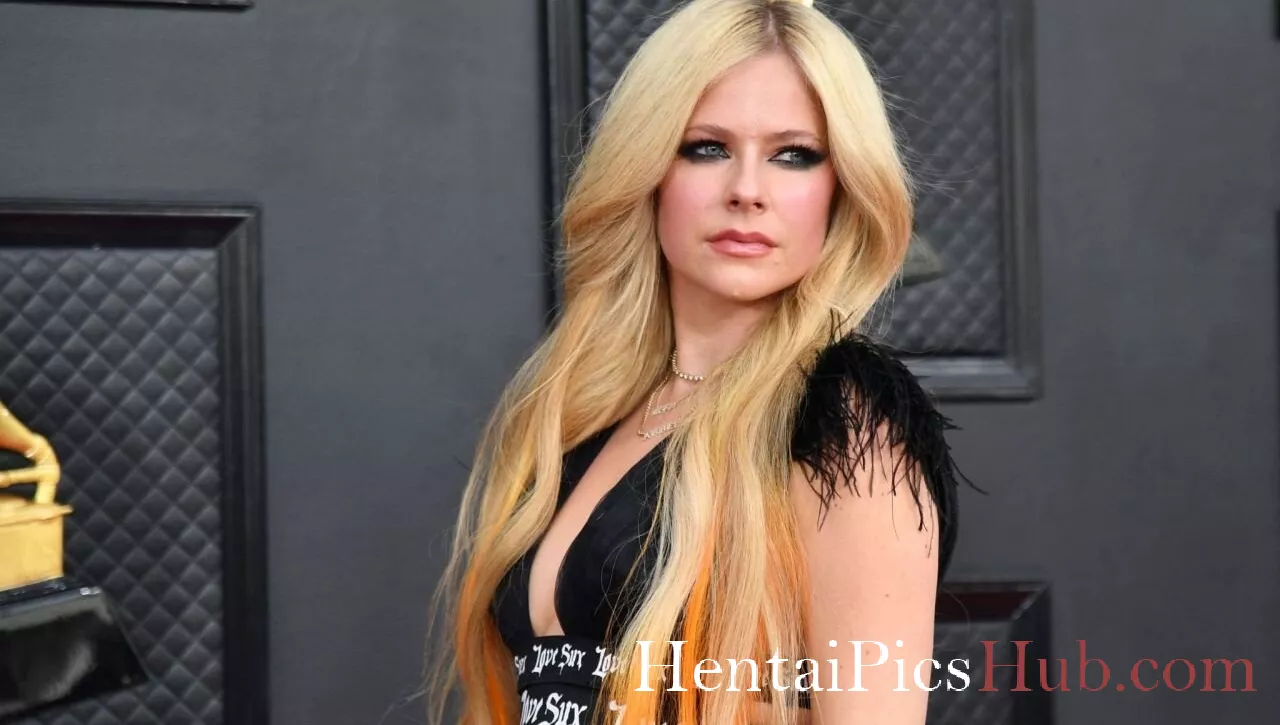 Avril Lavigne Nude OnlyFans Leak Photo jh5ekm0Wli