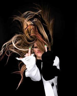 Avril Lavigne OnlyFans Leak Picture - Thumbnail 07gGCKNDS8