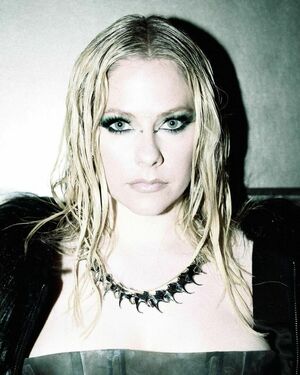 Avril Lavigne OnlyFans Leak Picture - Thumbnail 4a2knbUov9