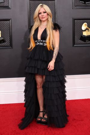 Avril Lavigne OnlyFans Leak Picture - Thumbnail IA7KBM5IqZ