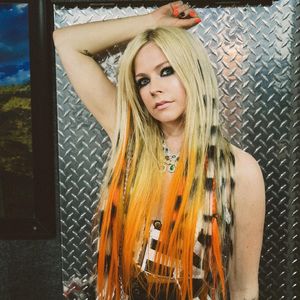 Avril Lavigne OnlyFans Leak Picture - Thumbnail KgeashoLZV