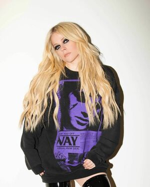 Avril Lavigne OnlyFans Leak Picture - Thumbnail TUl98DYYhp
