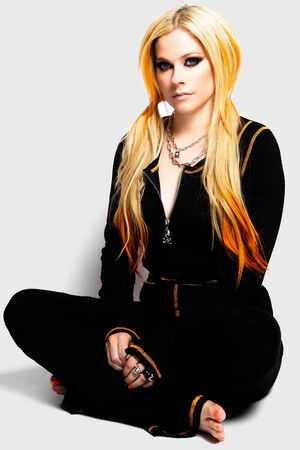 Avril Lavigne OnlyFans Leak Picture - Thumbnail hV0kExBkWO