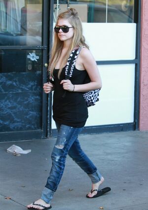Avril Lavigne OnlyFans Leak Picture - Thumbnail jfmEd4TuZV