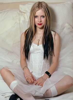 Avril Lavigne OnlyFans Leak Picture - Thumbnail tInfafpk3a