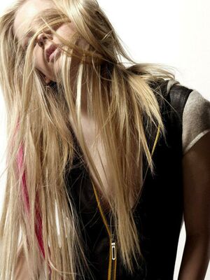 Avril Lavigne OnlyFans Leak Picture - Thumbnail xx9W9JmClx
