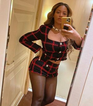 Beyonce OnlyFans Leak Picture - Thumbnail KMB4NSHiJC