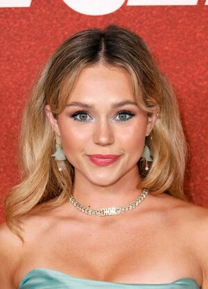 Brec Bassinger OnlyFans Leak Picture - Thumbnail 8ZKxcd0gHM