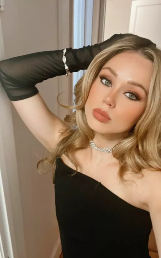 Brec Bassinger OnlyFans Leak Picture - Thumbnail bPkoebZ1L2